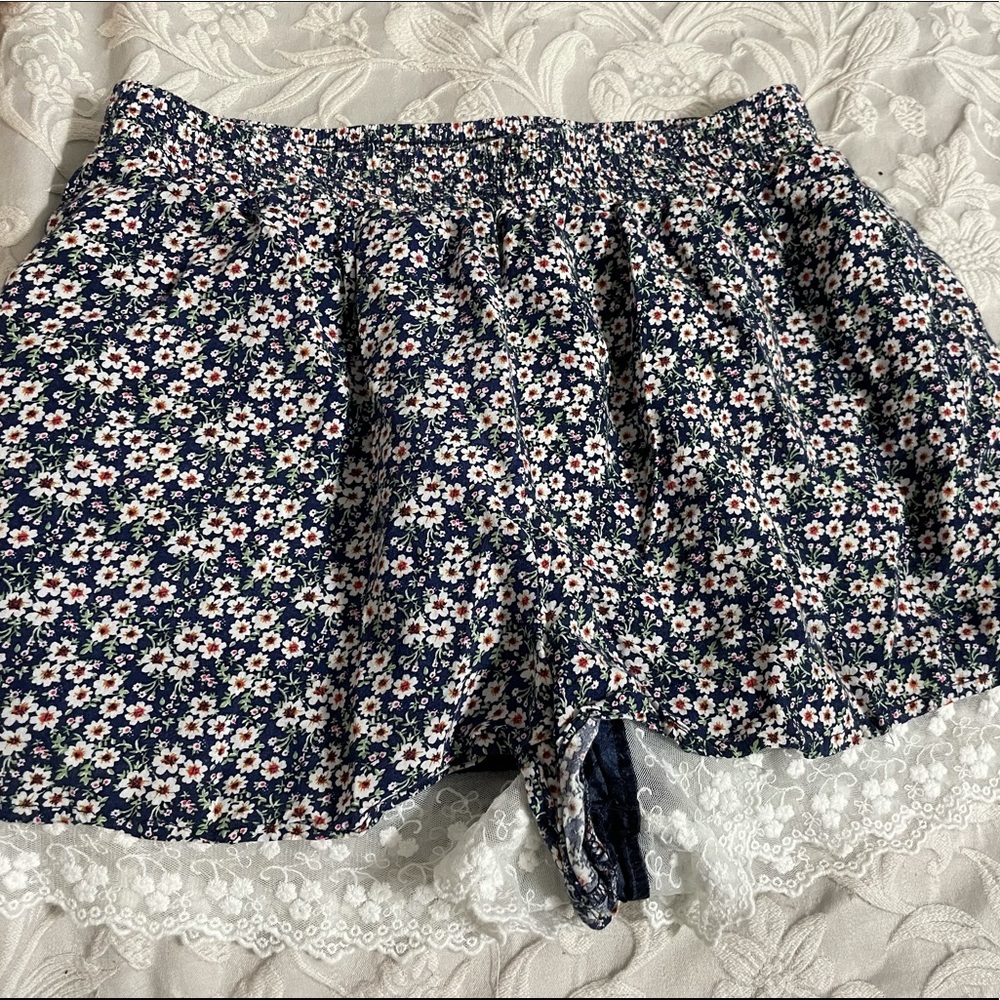 Forever 21 flowy shorts